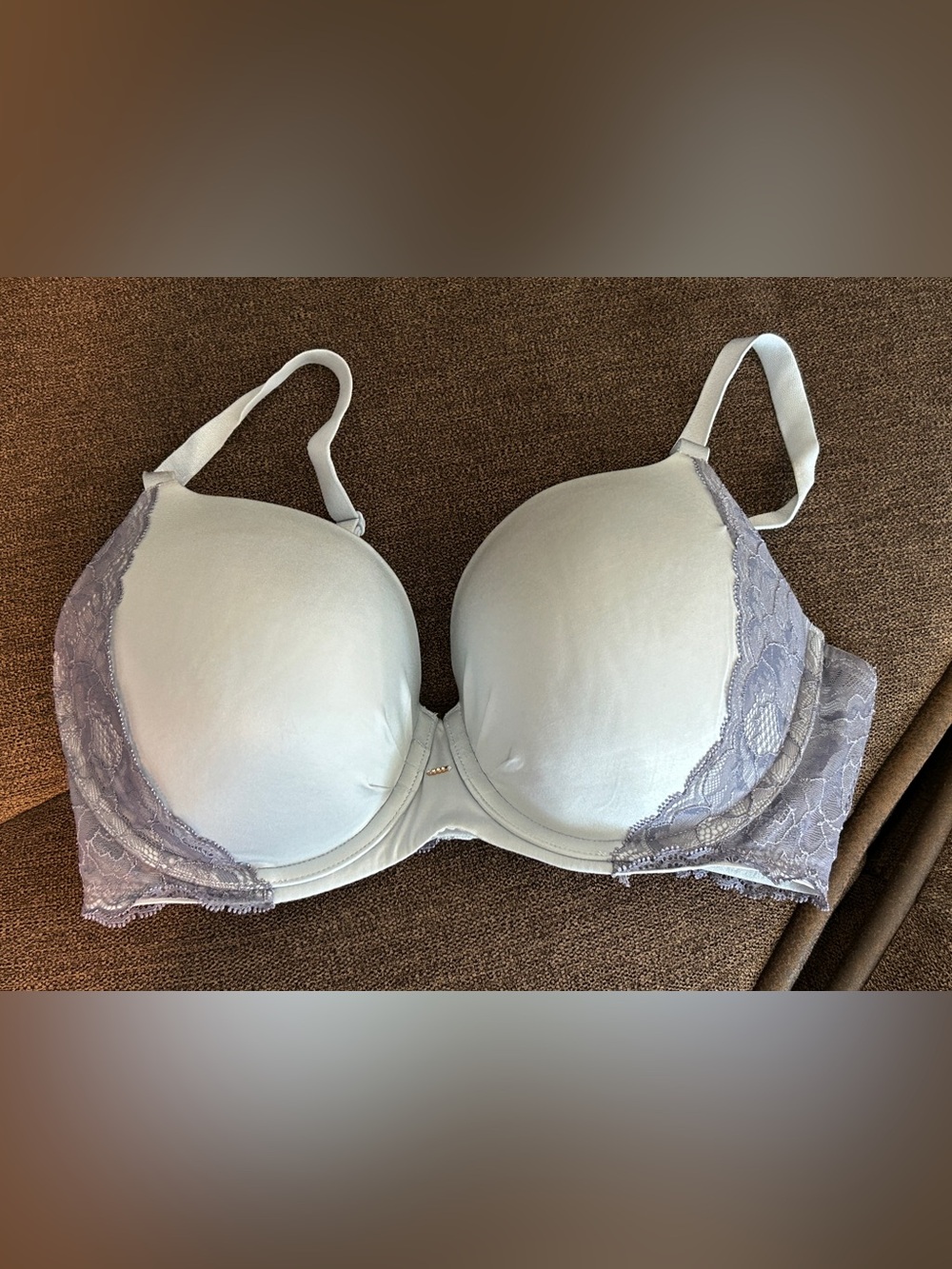 Victoria's Secret Light Gray Lace-Trim T-Shirt Bra